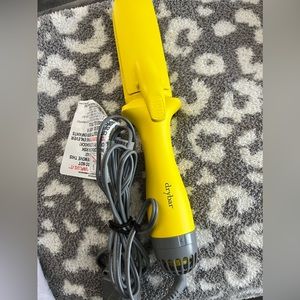 Drybar the straight shot blow drying flat iron